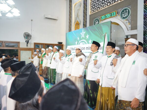 Ribuan Jamaah Hadiri Istighatsah-Manaqib Kubro JATMAN di Jombang Jelang Muktamar NU ke-35