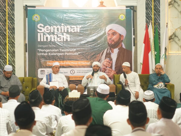 Seminar Tasawuf di PP Al-Amanah 2 Bahrul Ulum Jombang, Sayyid Ahmad Al-Habsyi Kenalkan Tasawuf kepada Para Santri